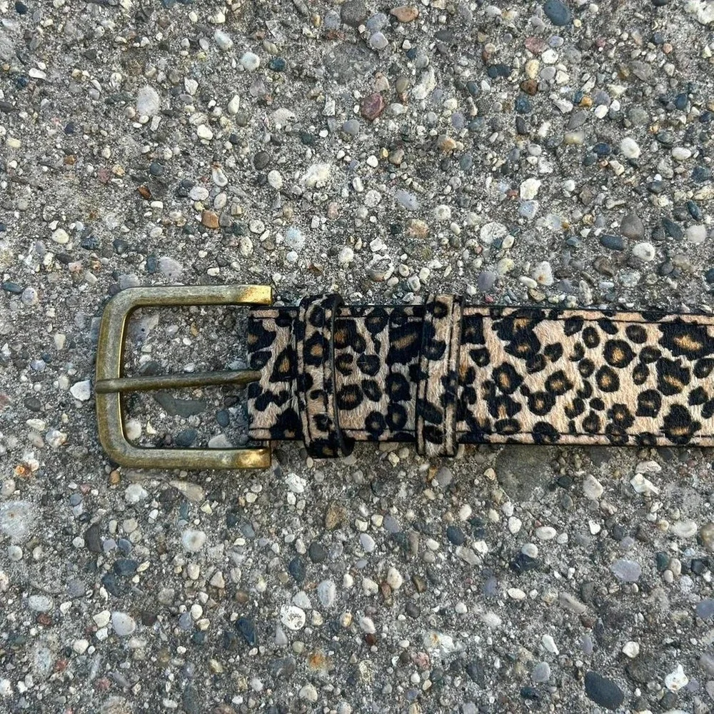 Vintage style cheetah leopard print fur belt american western boho black and tan